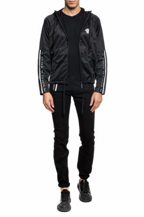 T-shirt with a logo, zdjęcie 2 T-shirt with a logo od Versace